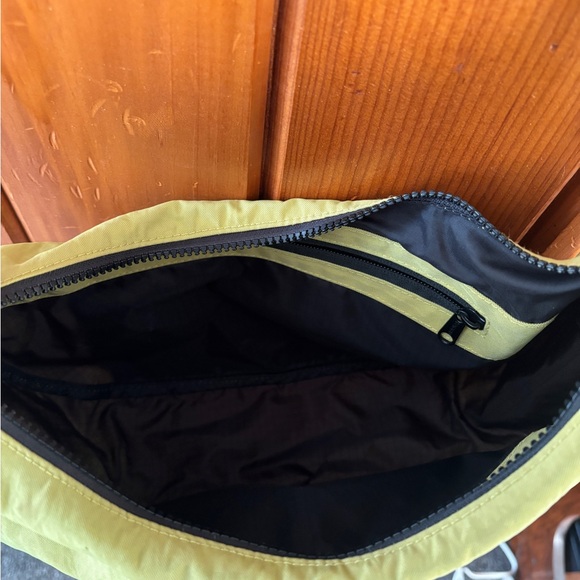 Medium Nylon Crescent Baggu - Lemongrass - Picture 6 of 7